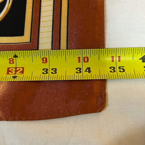 R-2231- Women's Scarf Black Brown Gold Colors NWT - Picture 7 of 7